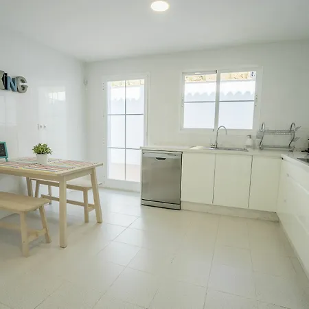 別荘 Cabopino House -